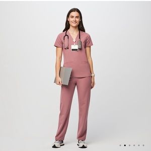 Wear Figs Scrubs Set Mineral Mauve (Yola pants and Casma top) Size Small